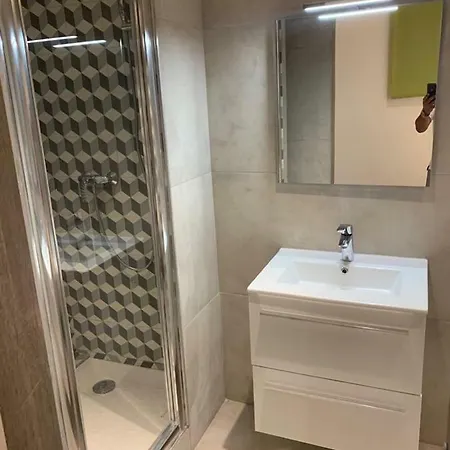 Apartment Centre - Rue Montaigne Cannes